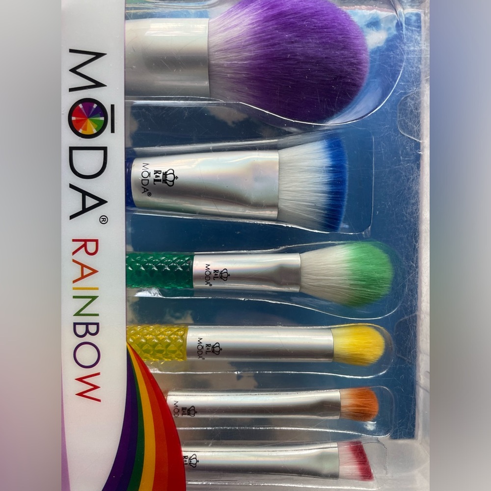 Moda Brush Rainbow Full Face 6pc Makeup Brush Kit NWT! - Picture 4 of 5